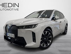 Harmaa Käytetty 2025 BMW iX M Sport Katumaasturi | 96 900 €