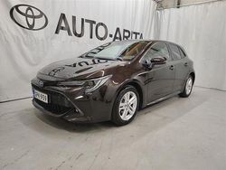 Ruskea (beige) Käytetty 2023 Toyota Corolla Edition Viistoperä | 26 900 € (Hieman kallis)