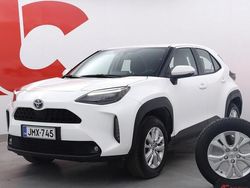 Valkoinen Käytetty 2023 Toyota Yaris Cross Active Katumaasturi | 25 280 € (Perustarjous)