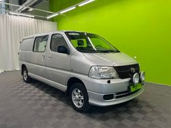 Hopea Käytetty 2009 Toyota HiAce Van | 18 800 € (Hieman kallis)