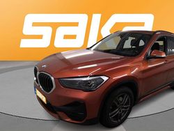 Käytetty 2021 BMW X1 Sport Line Katumaasturi | 21 900 € (Perustarjous)