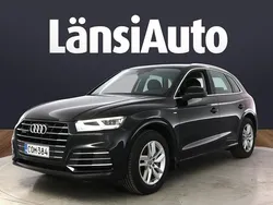 Musta Käytetty 2020 Audi Q5 S-Line Katumaasturi | 27 470 € (Hyvä tarjous)
