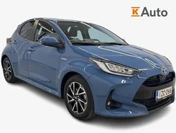 Käytetty 2020 Toyota Yaris Hybrid Business Edition Viistoperä | 21 400 € (Hieman kallis)