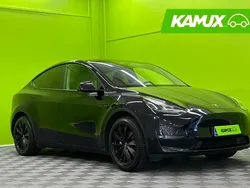 Musta Käytetty 2023 Tesla Model Y Katumaasturi | 32 900 € (Perustarjous)
