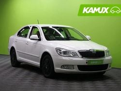 Valkoinen Käytetty 2012 Skoda Octavia Elegance Sedan | 4 490 € (Hyvä tarjous)