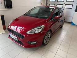 Punainen Käytetty 2019 Ford Fiesta ST-Line Viistoperä | 11 500 € (Perustarjous)