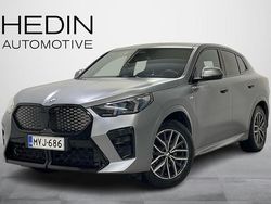 Harmaa Käytetty 2024 BMW iX2 Comfort Edition Katumaasturi | 53 500 € (Hieman kallis)