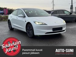 Usata 2025 Tesla Model 3 Long Range RWD Tre volumi | 41 800 € (Molto cara)