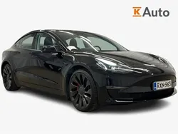Käytetty 2023 Tesla Model 3 Performance Sedan | 33 990 € (Perustarjous)