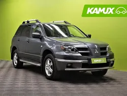 Hopea / harmaa Käytetty 2004 Mitsubishi Outlander Katumaasturi | 8 970 €