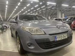 Sininen Käytetty 2010 Renault Mégane III Expression Viistoperä | 4 480 €