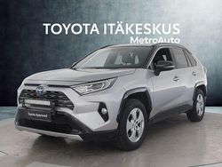 Hopea Käytetty 2019 Toyota RAV4 Style Katumaasturi | 33 390 € (Perustarjous)