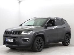 Harmaa Käytetty 2021 Jeep Compass Katumaasturi | 26 650 € (Hieman kallis)