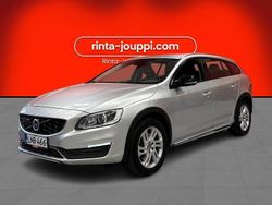 Harmaa Käytetty 2016 Volvo V60 CC Business Edition Farmari | 15 890 € (Perustarjous)