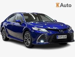 Käytetty 2024 Toyota Camry Style Sedan | 39 880 € (Kallis)