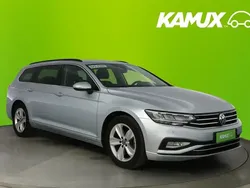 Keltainen / beige Käytetty 2022 VW Passat Business Farmari | 29 900 € (Perustarjous)