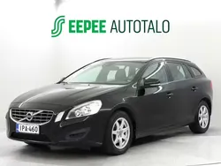 Musta Käytetty 2013 Volvo V60 Farmari | 14 980 € (Hyvä tarjous)
