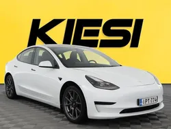 Valkoinen Käytetty 2021 Tesla Model 3 Standard Range Plus Sedan | 24 390 € (Perustarjous)