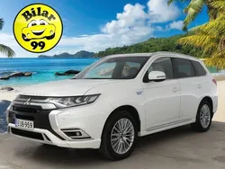 Käytetty 2020 Mitsubishi Outlander P-HEV Katumaasturi | 18 950 € (Perustarjous)