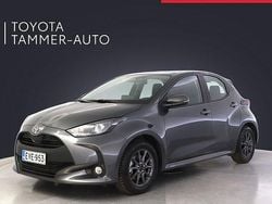 Harmaa Käytetty 2024 Toyota Yaris Viistoperä | 23 480 € (Hieman kallis)