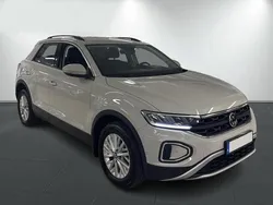 Käytetty 2022 VW T-Roc Comfortline Katumaasturi | 24 800 € (Perustarjous)