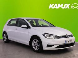 Valkoinen Käytetty 2018 VW Golf VII Comfortline Sedan | 16 870 € (Perustarjous)