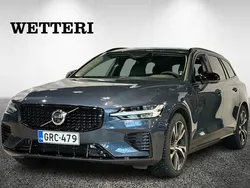 Sininen Käytetty 2025 Volvo V60 Plus Farmari | 58 900 €