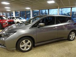 Harmaa Käytetty 2022 Nissan Leaf N-Connecta Viistoperä | 17 490 € (Perustarjous)