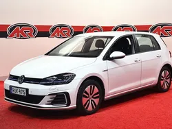 Valkoinen Käytetty 2017 VW Golf VII GTE Viistoperä | 12 800 € (Perustarjous)