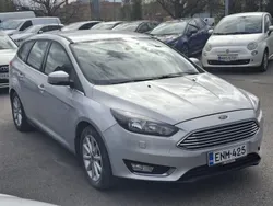 Harmaa Käytetty 2015 Ford Focus Titanium Farmari | 10 990 € (Perustarjous)