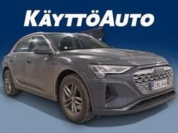 Achatgrau met. Käytetty 2023 Audi Q8 e-tron Advanced Katumaasturi | 41 980 € (Kallis)