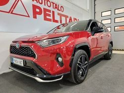 Punainen Käytetty 2020 Toyota RAV4 Style Katumaasturi | 36 900 € (Perustarjous)