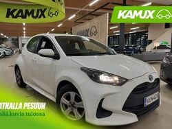 Valkoinen Käytetty 2021 Toyota Yaris Hybrid Active Sedan | 16 490 € (Hyvä tarjous)