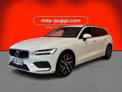 Käytetty 2020 Volvo V60 Momentum Farmari | 22 890 € (Supertarjous)