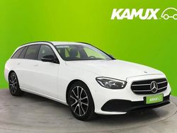 Valkoinen Käytetty 2021 Mercedes E220 Avantgarde Farmari | 33 780 € (Hieman kallis)