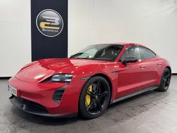 Punainen Käytetty 2020 Porsche Taycan Turbo S Sport Sedan | 87 900 €