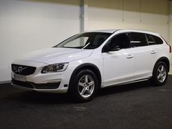 Käytetty 2018 Volvo V60 CC Standard Farmari | 23 900 € (Perustarjous)