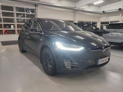 Käytetty 2018 Tesla Model X Katumaasturi | 34 900 € (Perustarjous)
