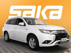 Käytetty 2020 Mitsubishi Outlander P-HEV Invite Katumaasturi | 17 400 €