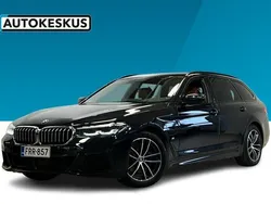 Musta Käytetty 2021 BMW 530e Comfort Edition Farmari | 32 490 € (Perustarjous)