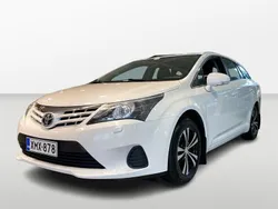 Valkoinen Käytetty 2013 Toyota Avensis Edition Farmari | 9 890 € (Perustarjous)