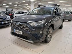 Musta Käytetty 2020 Toyota RAV4 Hybrid Premium Katumaasturi | 36 800 € (Perustarjous)