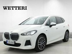 Käytetty 2023 BMW 225 Active Tourer M Sport Tila-auto | 30 980 € (Hyvä tarjous)