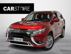 Käytetty 2020 Mitsubishi Outlander P-HEV Intense Katumaasturi | 21 900 € (Perustarjous)