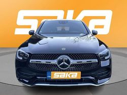 Käytetty 2021 Mercedes GLC300e Business Coupe - kaksiovinen | 44 690 € (Hieman kallis)