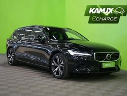 Svart Begagnad 2019 Volvo V60 R-Design Kombi | 24 990 € (Bra pris)