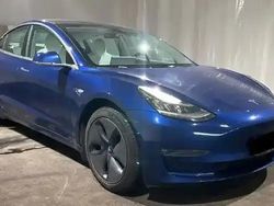 Sininen Käytetty 2019 Tesla Model 3 Sedan | 25 680 € (Perustarjous)