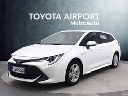 Valkoinen Käytetty 2022 Toyota Corolla Active Farmari | 23 990 € (Perustarjous)