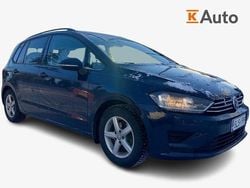 Sininen Käytetty 2015 VW Golf Sportsvan Comfortline Tila-auto | 8 900 € (Perustarjous)