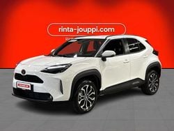 Uusi 2025 Toyota Yaris Cross Plus Katumaasturi | 31 670 €